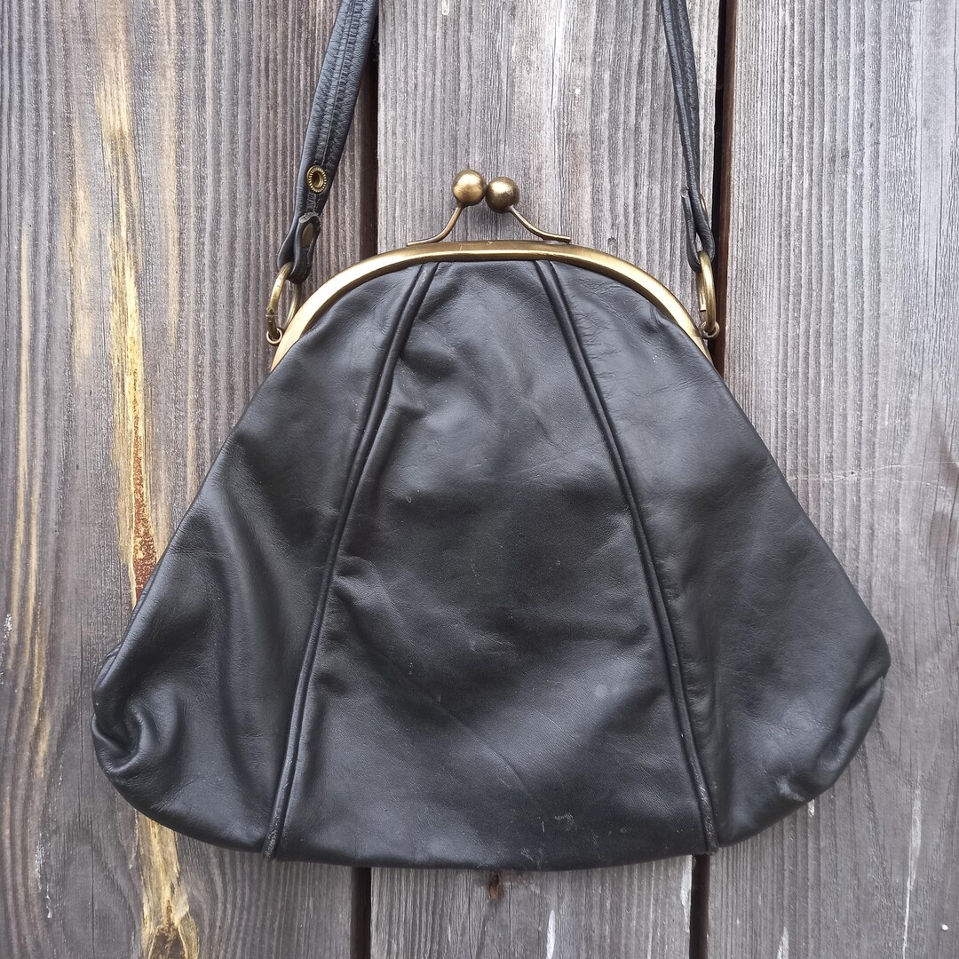 Vintage Black Leather Frame Bag 70s 80s Kiss Lock Purse Retro