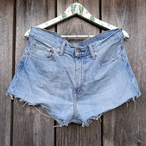 90s Levi&#39;s 501 Shorts for beach W32 L34 Size Medium Waist High Vintage Levis Selvedge Levi Mom jean Red Tab Distressed Denim Summer Festival