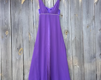 Vestido de noche de gasa morada estilo años 2000: Vestido de cintura imperio con cuentas (Talla M/L)