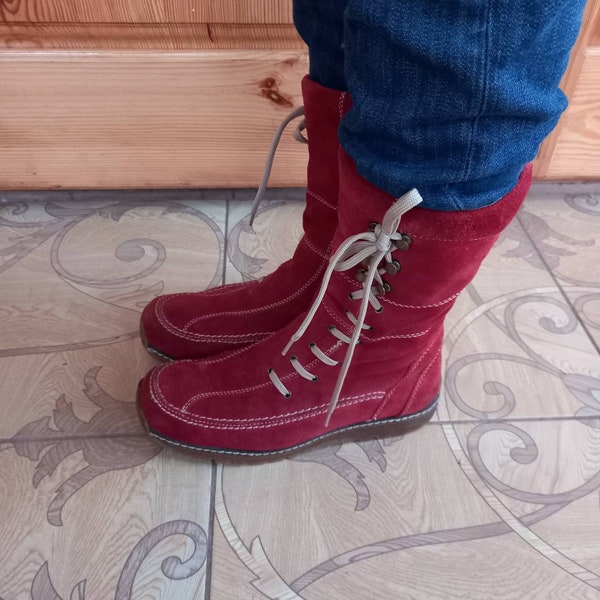 2000s Red Vintage Suede leather shoes women 90s Size 40 Casual Winter boots Retro Boots party Native American Boho Zipper Lace up