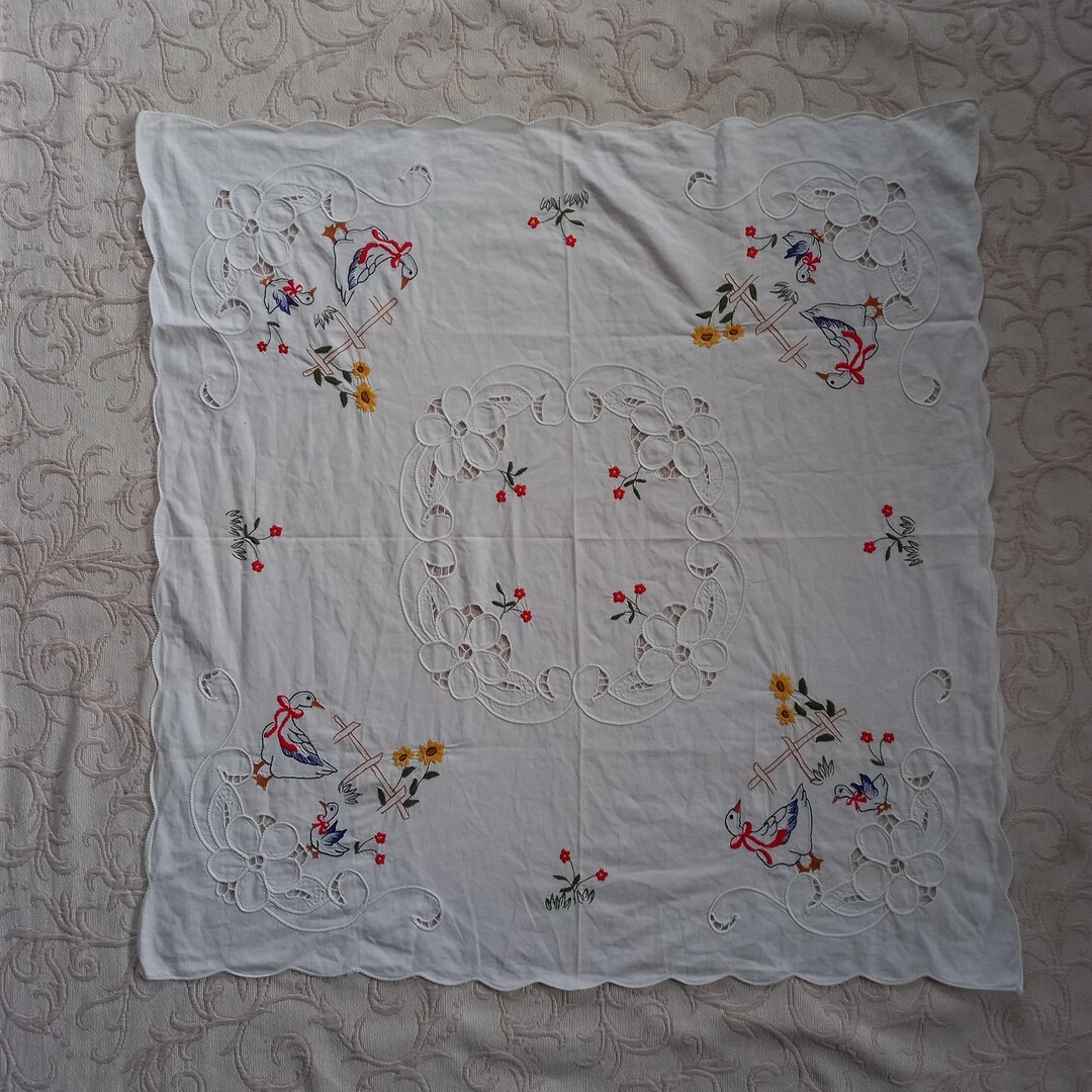 Vintage Embroidered Goose Tablecloth: 80s Floral Linen, 32.5 Inch - Etsy