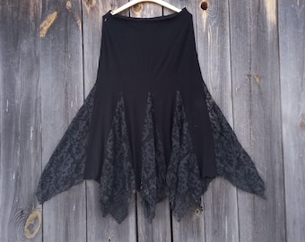 Falda negra con volantes estilo años 2000 para mujer. Elegante falda gótica con encaje. Ropa vintage Y2K. Ideal para fiestas retro. Largo midi.