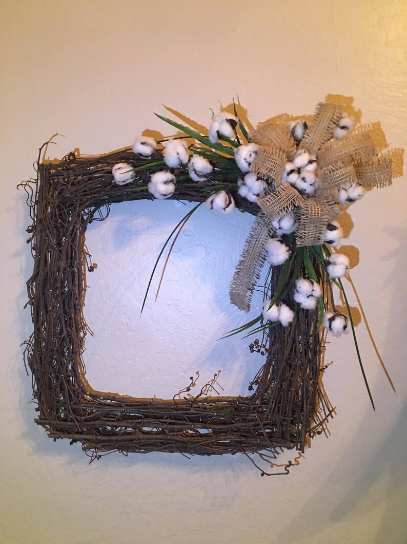 Farmhouse Cotton Boll Burlap Wreath