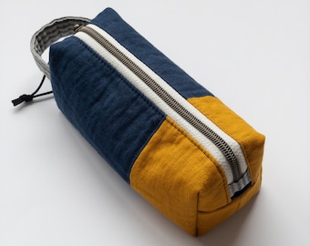 Personalized linen toiletry pouch, zipper cosmetic bag, make up brushes pouch, cosmetic zipper travel bag