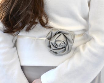 Cinturón de flores de seda gris, fajín floral nupcial, accesorio para invitadas de boda, cinturón para damas de honor, cinturón de cintura, regalo para mujeres, accesorio para damas de honor