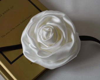Cinturón blanco de boda con flor de rosa de seda, elegante accesorio para vestido de novia