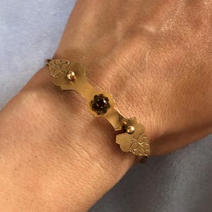 Victorian interlocking Floral Bangle W/Garnet Gemstone