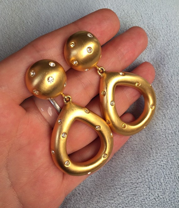 Vintage Givenchy Large Polkadot hoop earrings Mat… - image 10