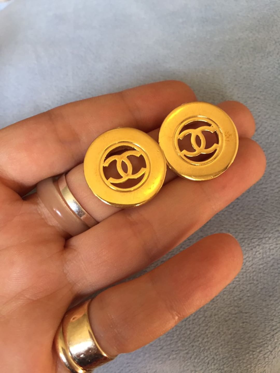 アクセサリー CHANEL 80s vintage CHANEL 80s Vintage Gold Sunburst Logo Medallion Choker
