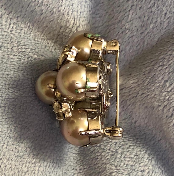 クリスチャン・ディオールの1965年製ブローチピン、半透明のフェイク