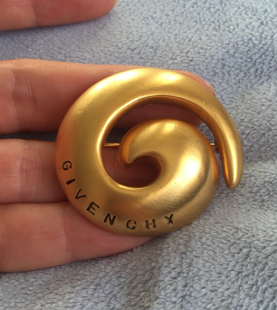 Large Givenchy Matte Gold pin brooch - image 7
