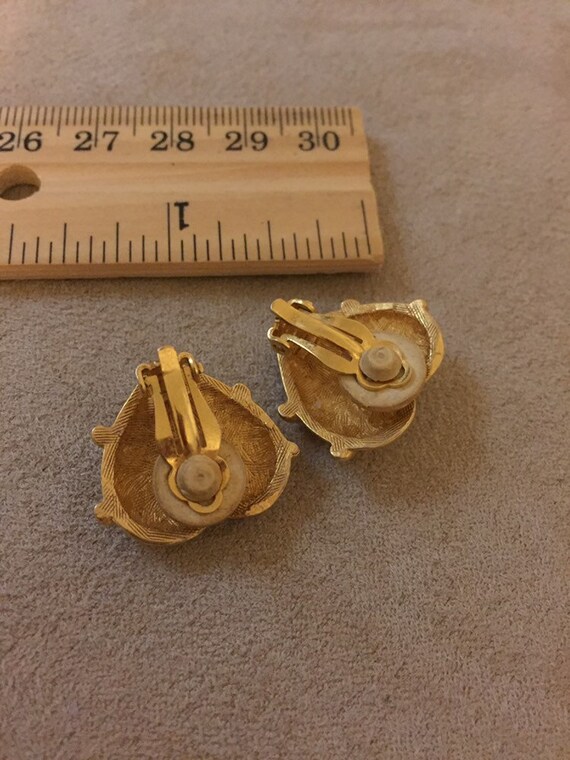 Vintage 1980’s Matte Brushed Gold Puffy Heart Ear… - image 9