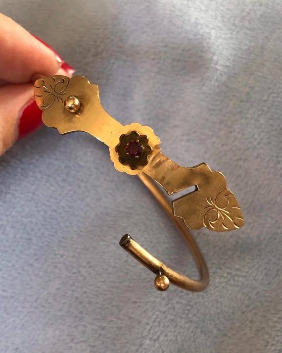 Victorian interlocking Floral Bangle W/Garnet Gem… - image 4