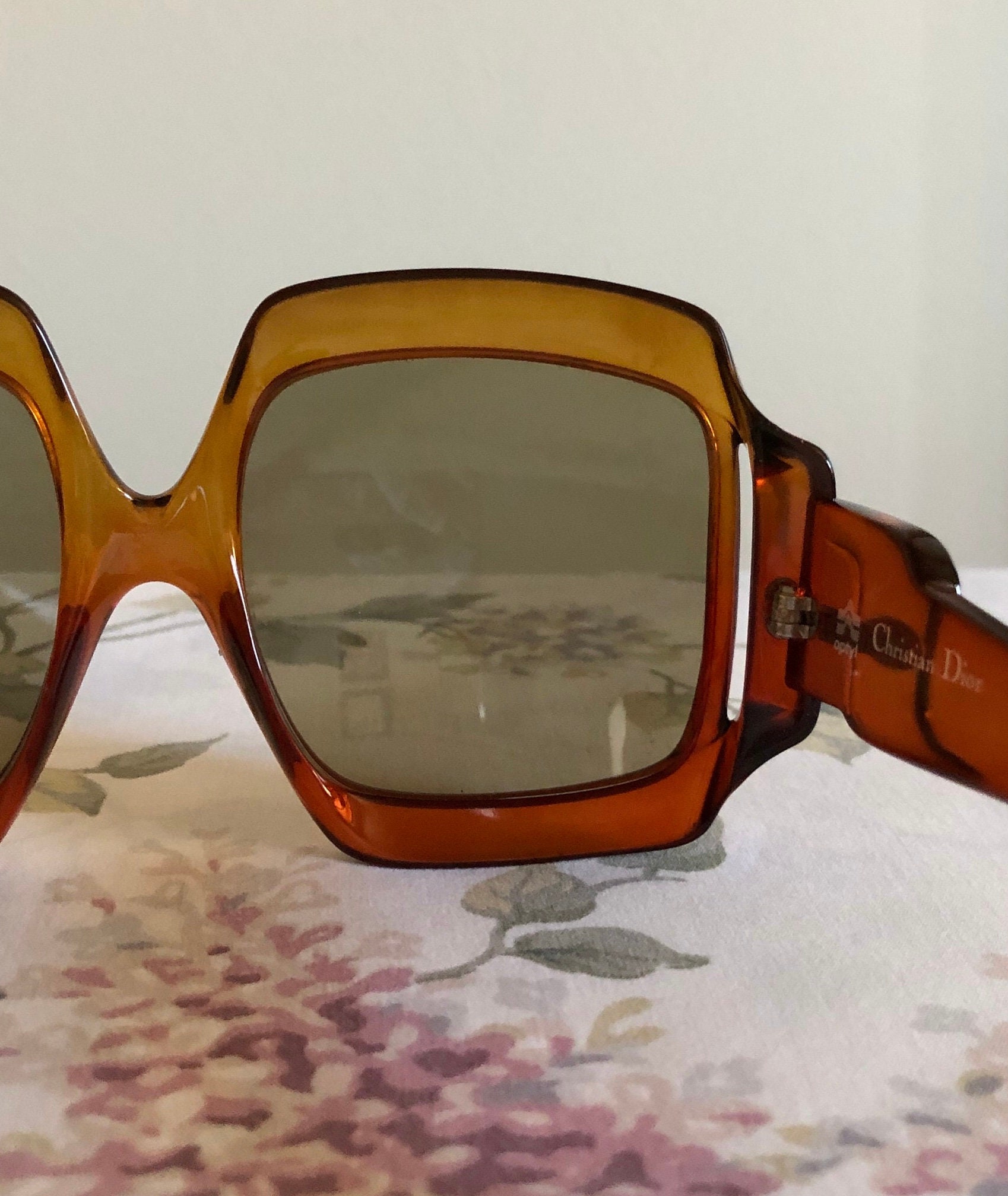 DIOR Vintage Sunglasses Rare Mask Wrap Brown Gold Ring Chain