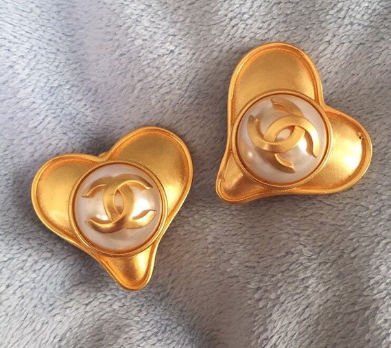 Vintage Jumbo Size CHANEL Heart Earrings Chanel Logo Earrings -  Hong  Kong