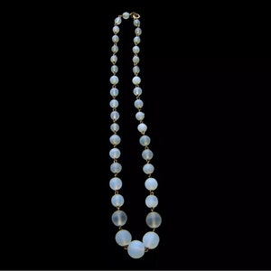 Art Deco Round graduated Opalite Opalescent necklace 18 inch image 5