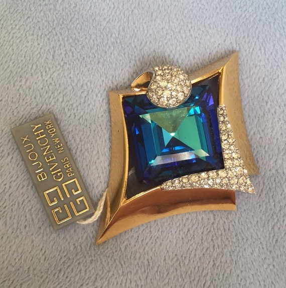 Vintage Dazzling 1978 Givenchy Bijoux Art Deco Lar