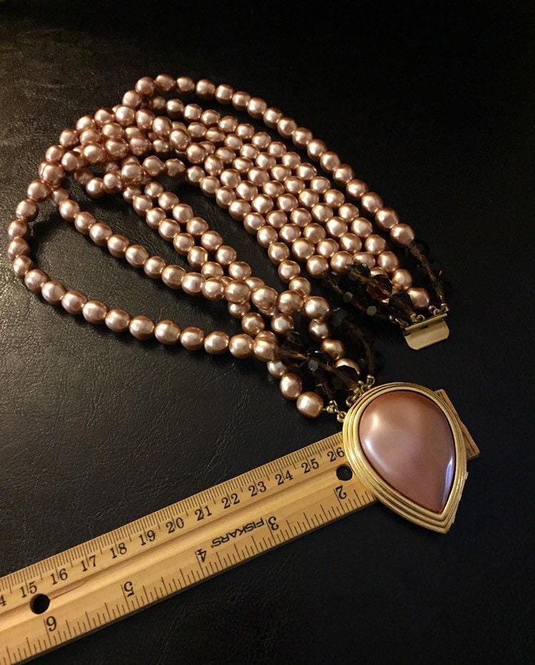 ヴィンテージ イヴ・サンローラン ネックレス YSL 光沢のあるピーチ