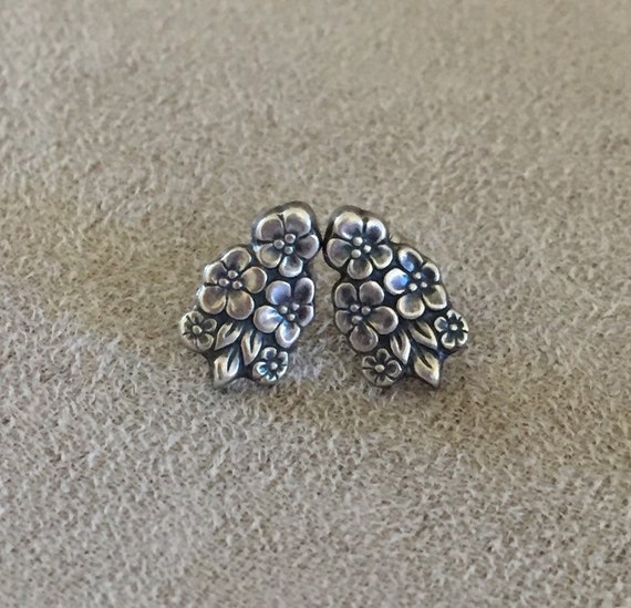 Older Sterling Silver elevated still life tiny fo… - image 9