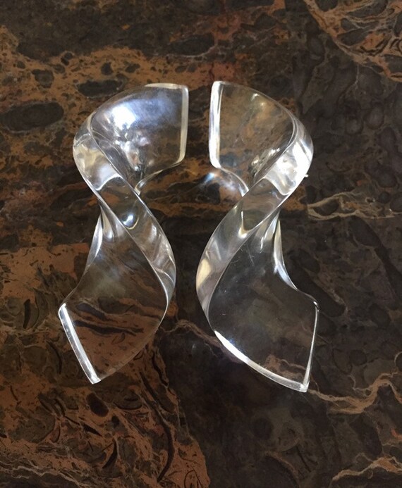 Modernist 1970’s Abstract wave Lucite earrings - image 6