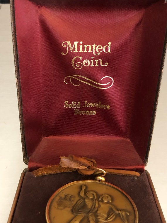 Vintage 1960-1970 Gemini Zodiac Minted Bronze Coi… - image 7