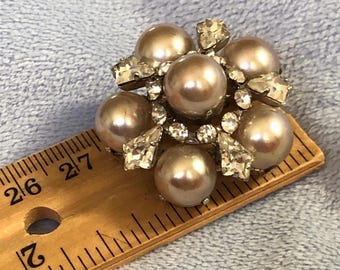 クリスチャン・ディオールの1965年製ブローチピン、半透明のフェイク