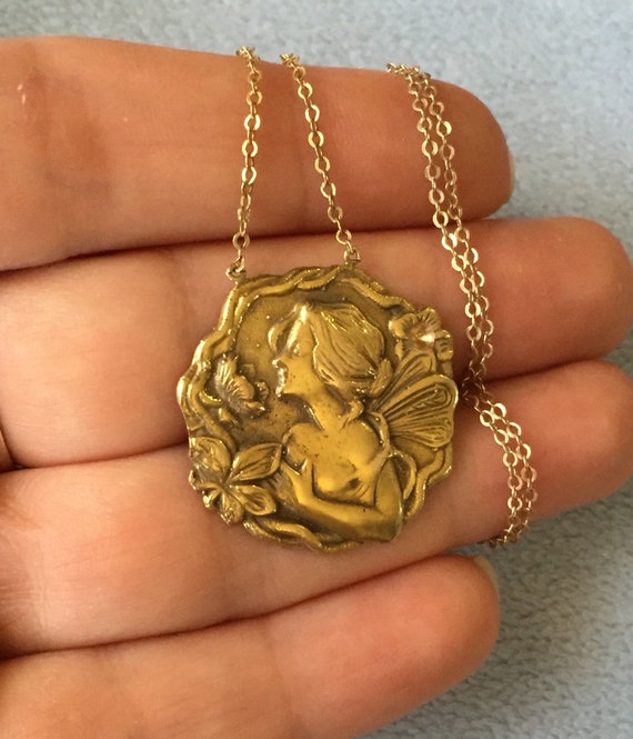 Antique 14K Solid Gold Fairy Portrait Necklace 15 
