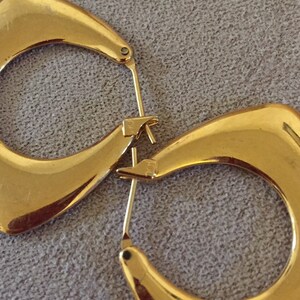 Plain Flat Monet Gold Tone Hoop Earrings Pierced Earrings image 8