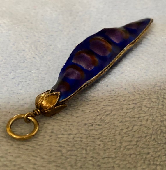 Chinese Export Enamel Jade Three peas in pod 3D J… - image 9