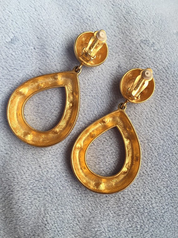 Vintage Givenchy Large Polkadot hoop earrings Mat… - image 5