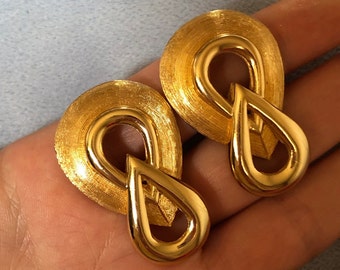 Vintage Christian Dior Clip-on Interlocked Double Hoop
