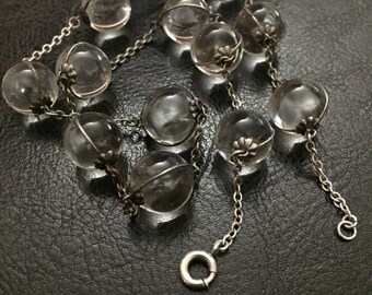 Pools of Light Rock Crystal Orb Sterling zilveren bloemenpedalen ketting niet geboord