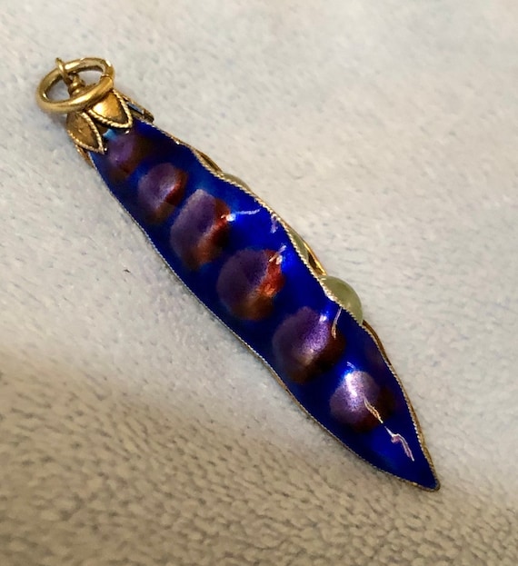 Chinese Export Enamel Jade Three peas in pod 3D J… - image 5