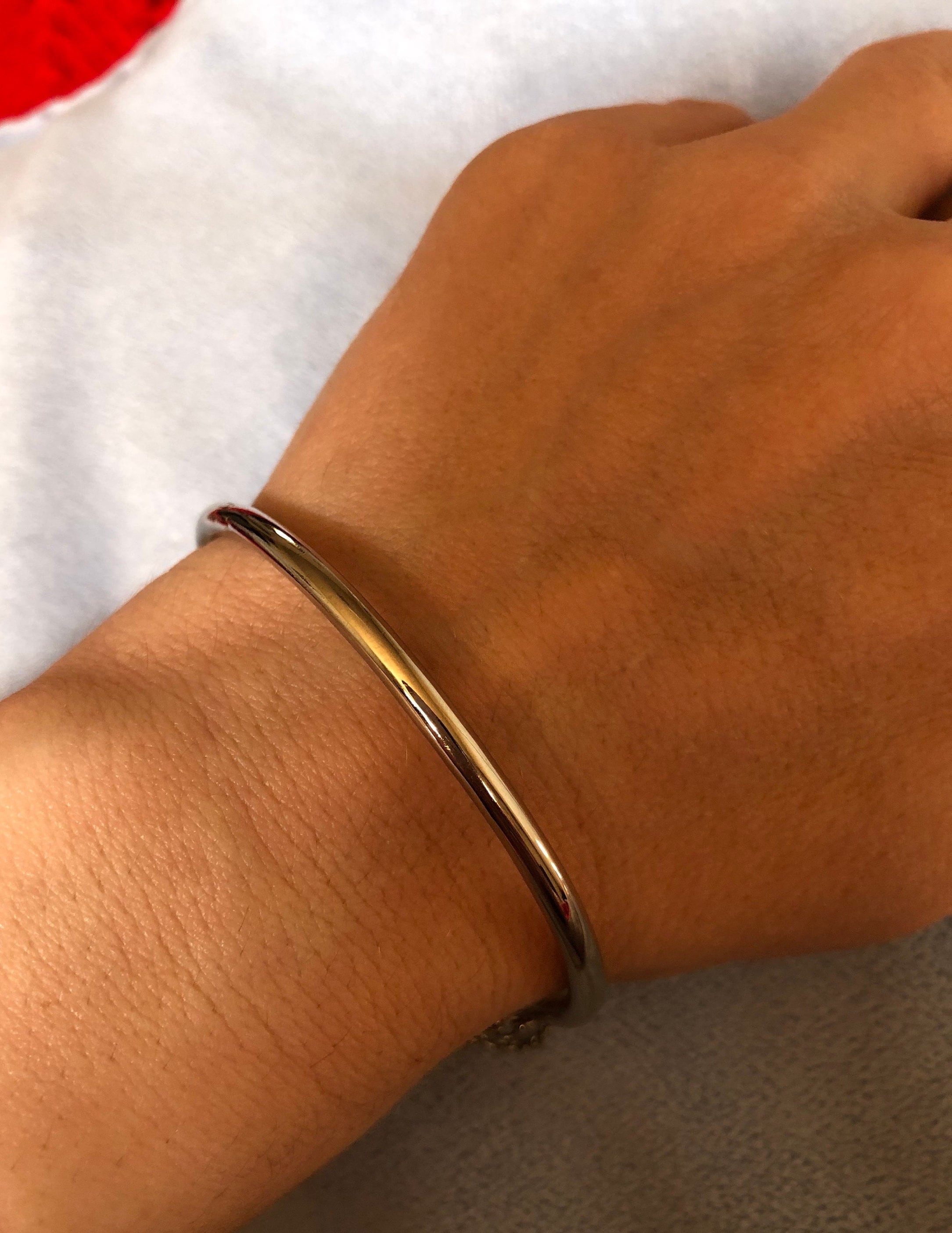 アクセサリー UNKNOWN. U227 \"NORM/4mm \"BANGLE / SILVER UNKNOWN. U227 