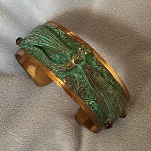 Art Nouveau inspired Elaine Coyne Dragonfly Cuff Bangle Bracelet W/Amethyst Cabs