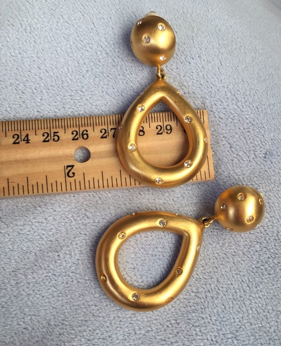 Vintage Givenchy Large Polkadot hoop earrings Mat… - image 4