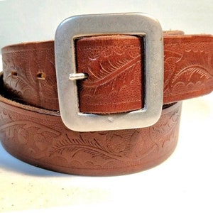 VTG Authentic Ralph Lauren Genuine tooled Leather Brown belt W/Acorn and Ivy pattern size S