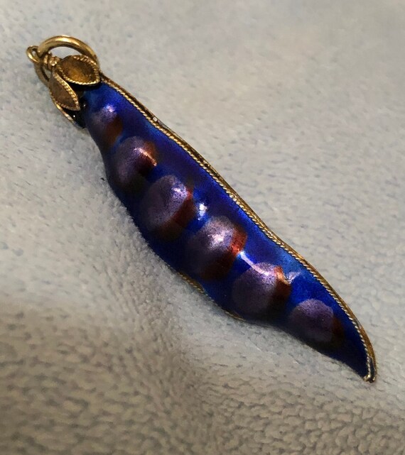 Chinese Export Enamel Jade Three peas in pod 3D J… - image 6