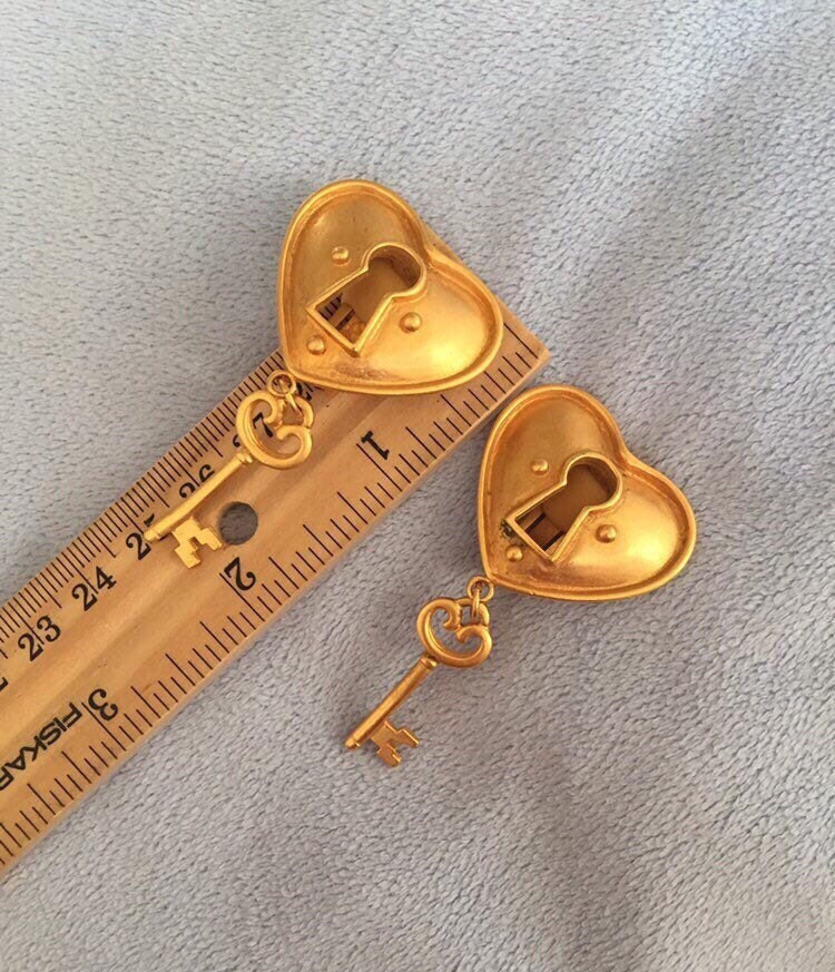 ◆VINTAGE HOLLYWOOD◆ Porte Love Lock Earrings VH2379EA001B il_fullxfull.3122889174_1ej4.jpg