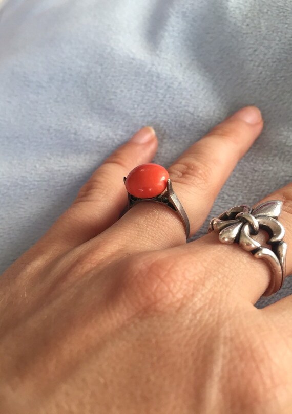 Victorian 800 Silver Salmon Coral Ring Size 6 - image 3