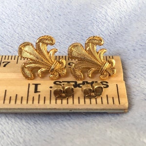 Vintage Ralph Lauren 14K Gold Filled Fleur de Lis oorbellen Voor gaatjes in de oren klein