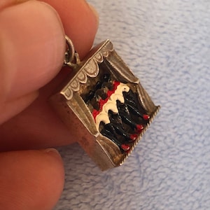 Seltene antike Art Deco Französischer Can Can Tänzer Charm 3-D Beweglich Sterling Silber Emaille
