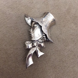 Vintage 1940 Girl in Hat Lang Sterling Brooch pin