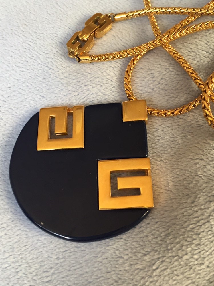 Vintage 1978 Givenchy Logo Necklace W/givenchy Wheat Chain W