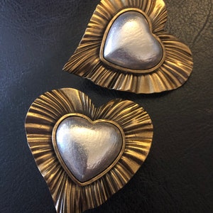 Gorgeous YSL Yves Saint Laurent Heart Earrings SAINT LAURENT image 7