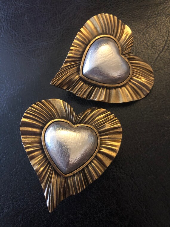 Gorgeous YSL  Yves Saint Laurent Heart Earrings S… - image 7