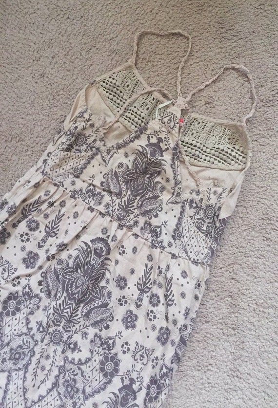 Vintage Beautiful Linen and Cotton Boho Dress fit… - image 5