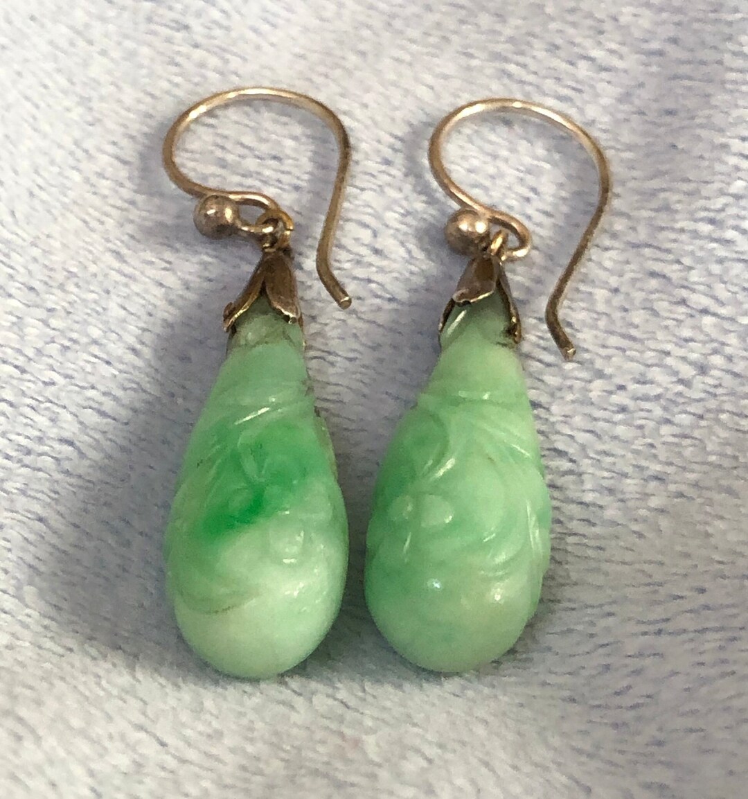 初*音様 アールデコ 14K アップルグリーン 翡翠 細かく彫られた福鼠