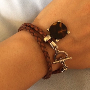 Gargantilla de cuero marrón Ralph Lauren con collar Charm RLL
