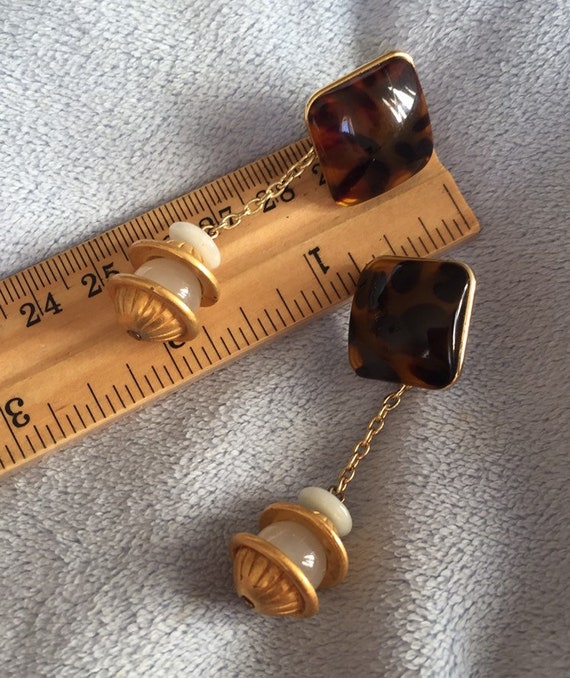 Vintage Matte gold Etruscan earrings W/Jade drops - image 3